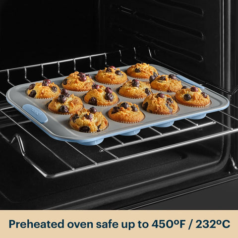Pyrex® Metal Bakeware 8-Piece Set in Cerulean